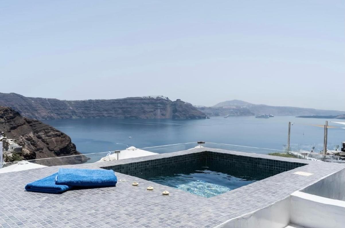 Enalion White Suites Oia Εξωτερικό φωτογραφία